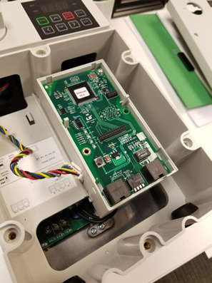 Solution Square : Option Card Installation on the S100-4X