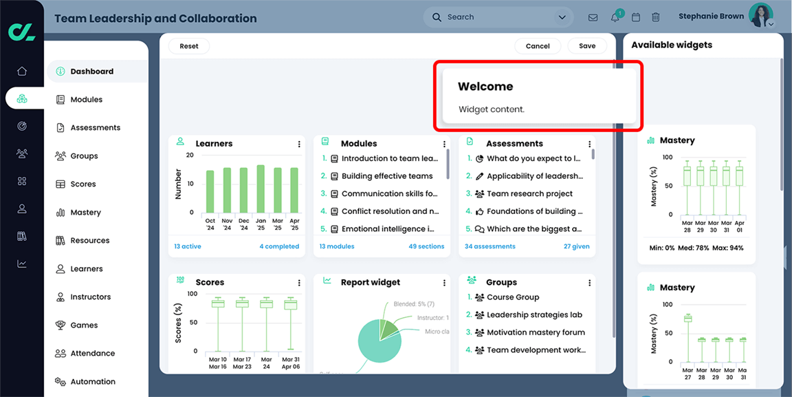 Bearbeiten Sie den Dashboard-Bildschirm, wobei das Willkommens-Widget hervorgehoben und in das mittlere Bedienfeld verschoben wird.